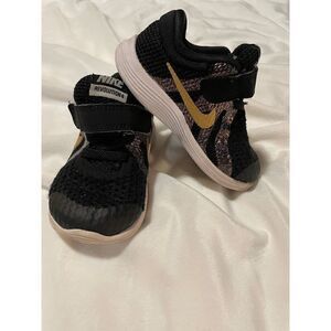 Baby Nike Revolution 4 5C